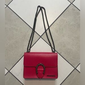 🩷 SALE $5/30 Chic Genuine Leather Fuchsia Crossbody Bag